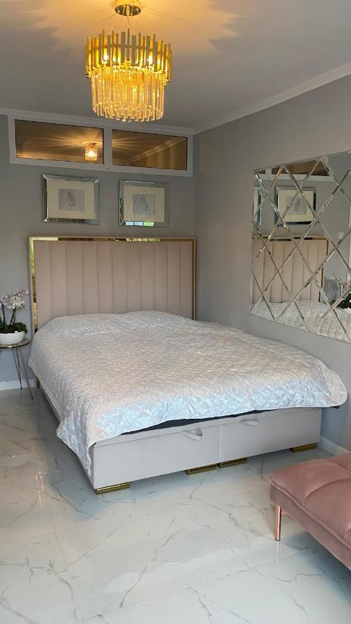 Gold Glamour Z Dwoma Sypialniami, Duzy Balkon Apartment *